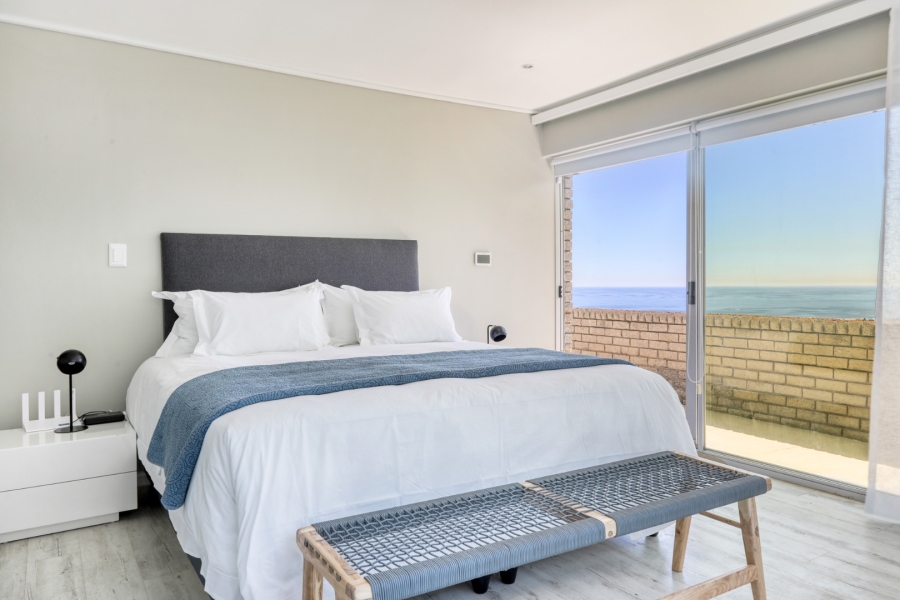 To Let 5 Bedroom Property for Rent in Camps Bay Western Cape